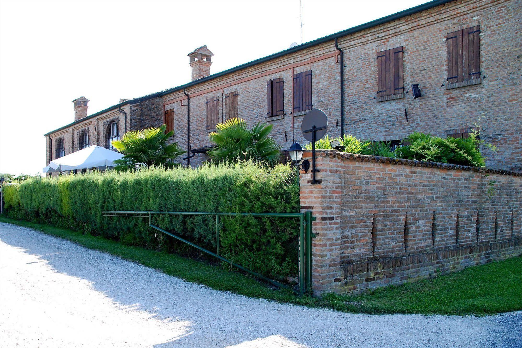 Agriturismo-R&B Corte Dei Gioghi Ferrara Kültér fotó